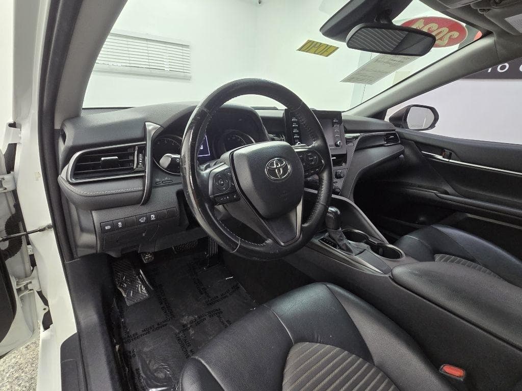 2021 TOYOTA Camry - Image 11