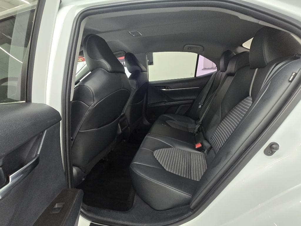 2021 TOYOTA Camry - Image 15