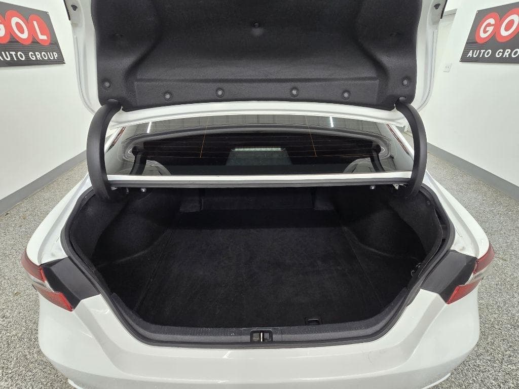 2021 TOYOTA Camry - Image 16