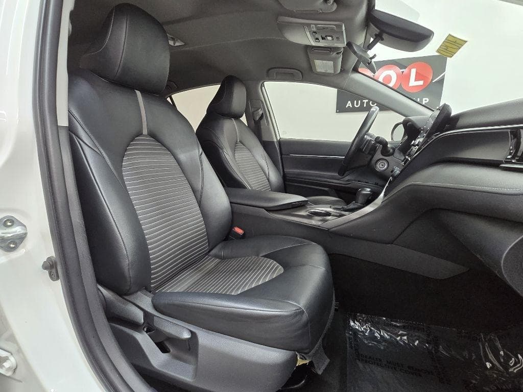 2021 TOYOTA Camry - Image 21