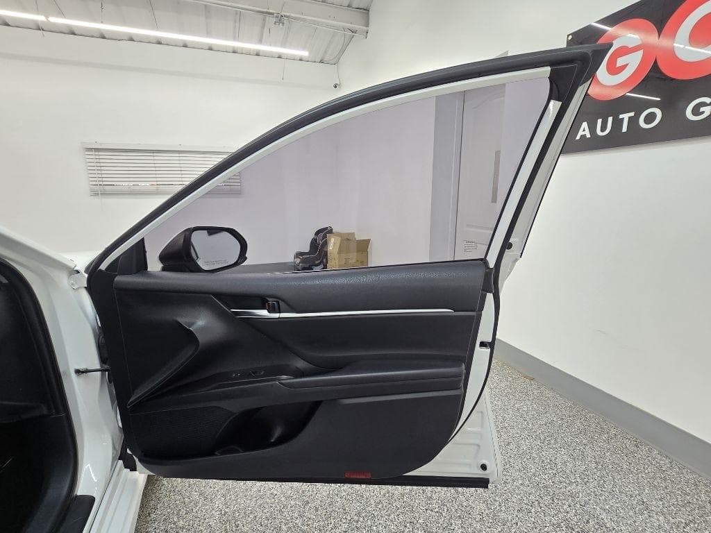 2021 TOYOTA Camry - Image 29