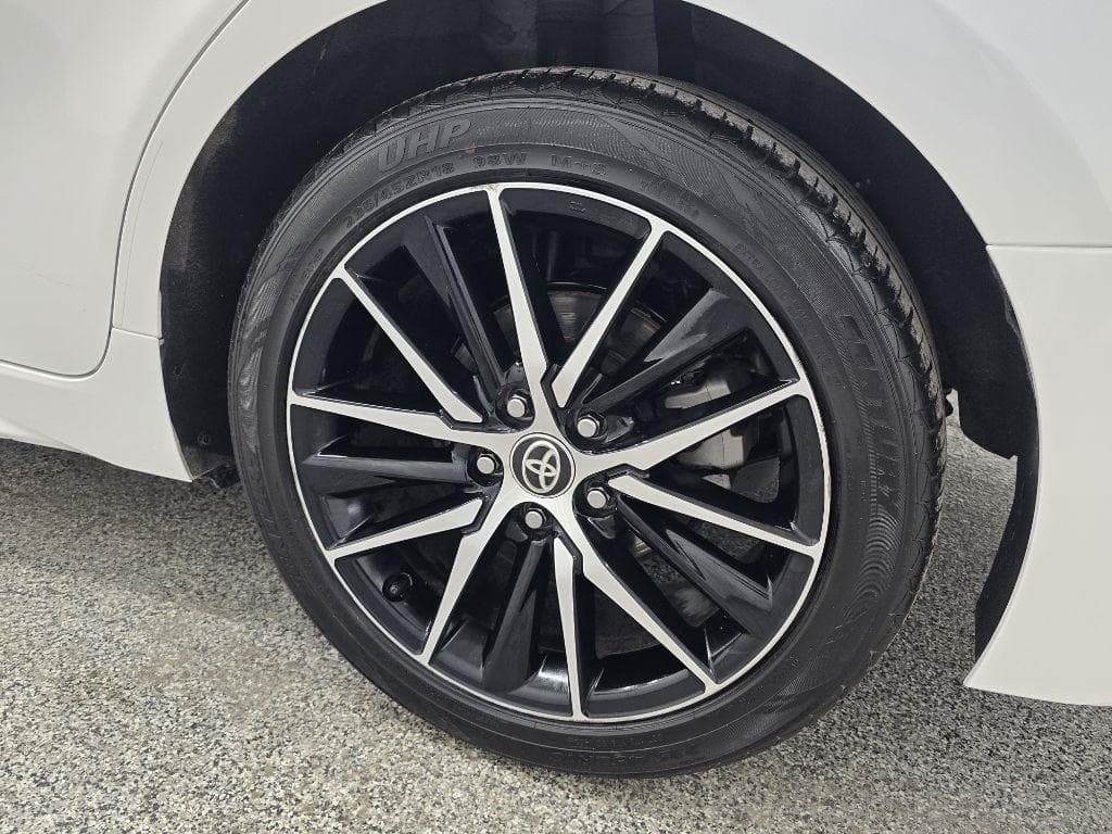 2021 TOYOTA Camry - Image 31