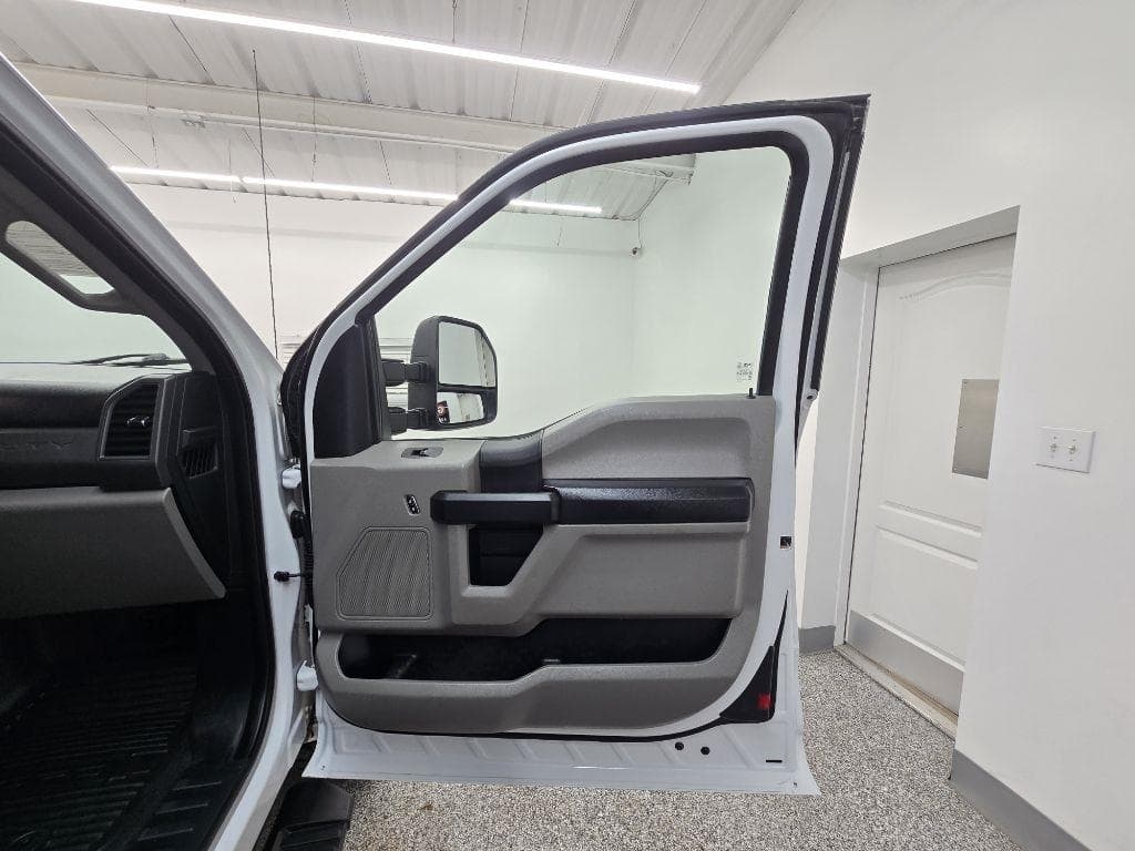 2019 FORD F-250 - Image 29