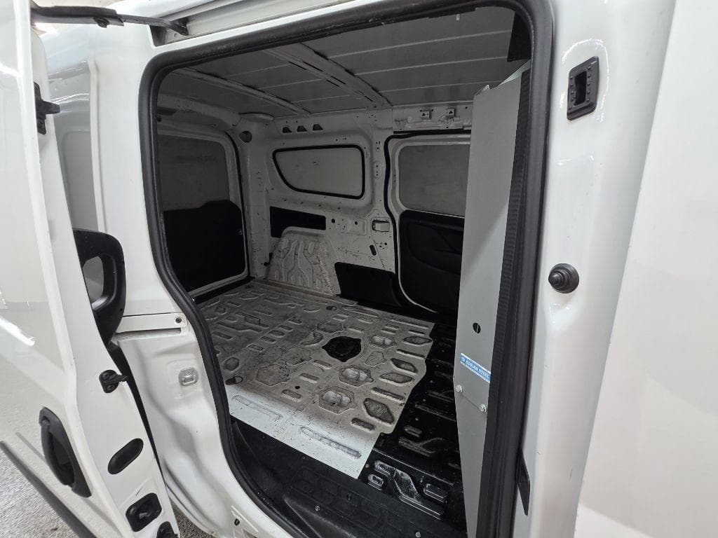 2016 RAM ProMaster - Image 15