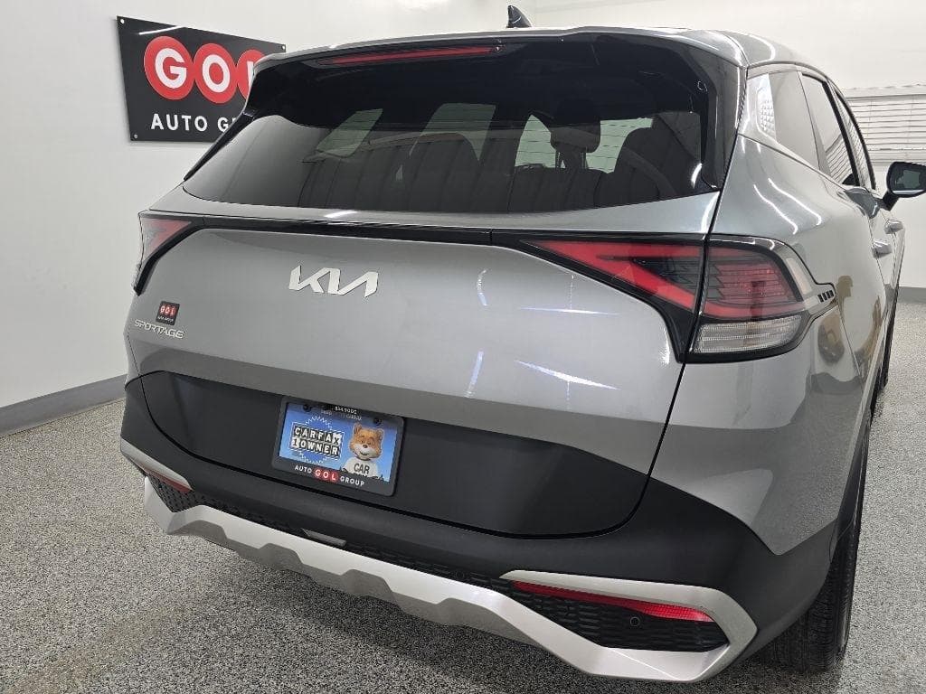 2023 KIA Sportage - Image 6