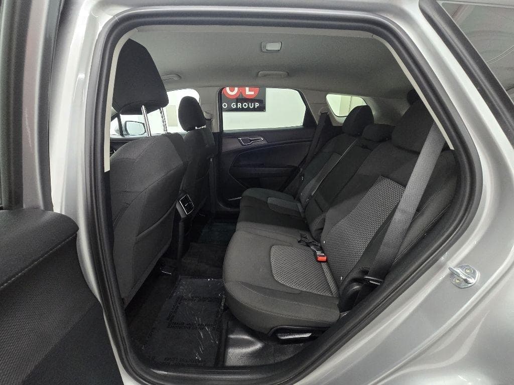 2023 KIA Sportage - Image 14
