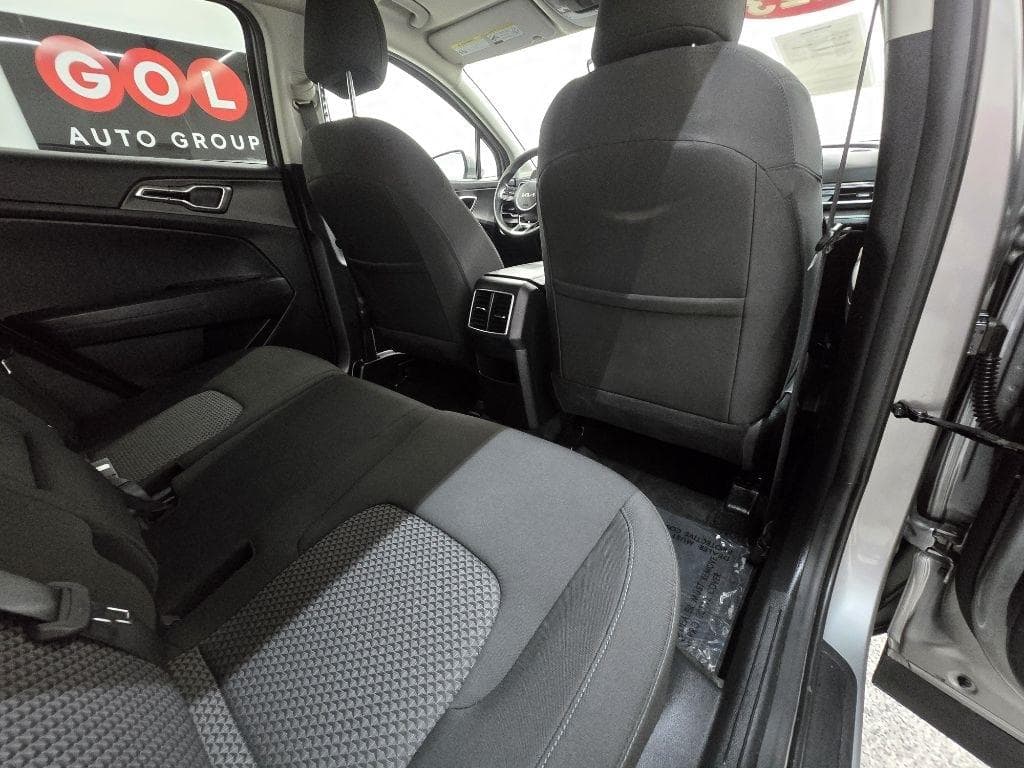 2023 KIA Sportage - Image 20