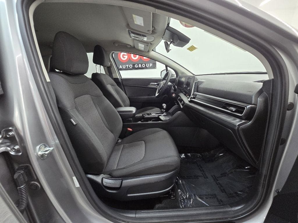 2023 KIA Sportage - Image 21