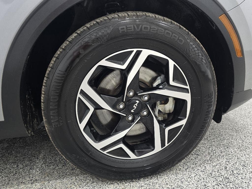 2023 KIA Sportage - Image 35