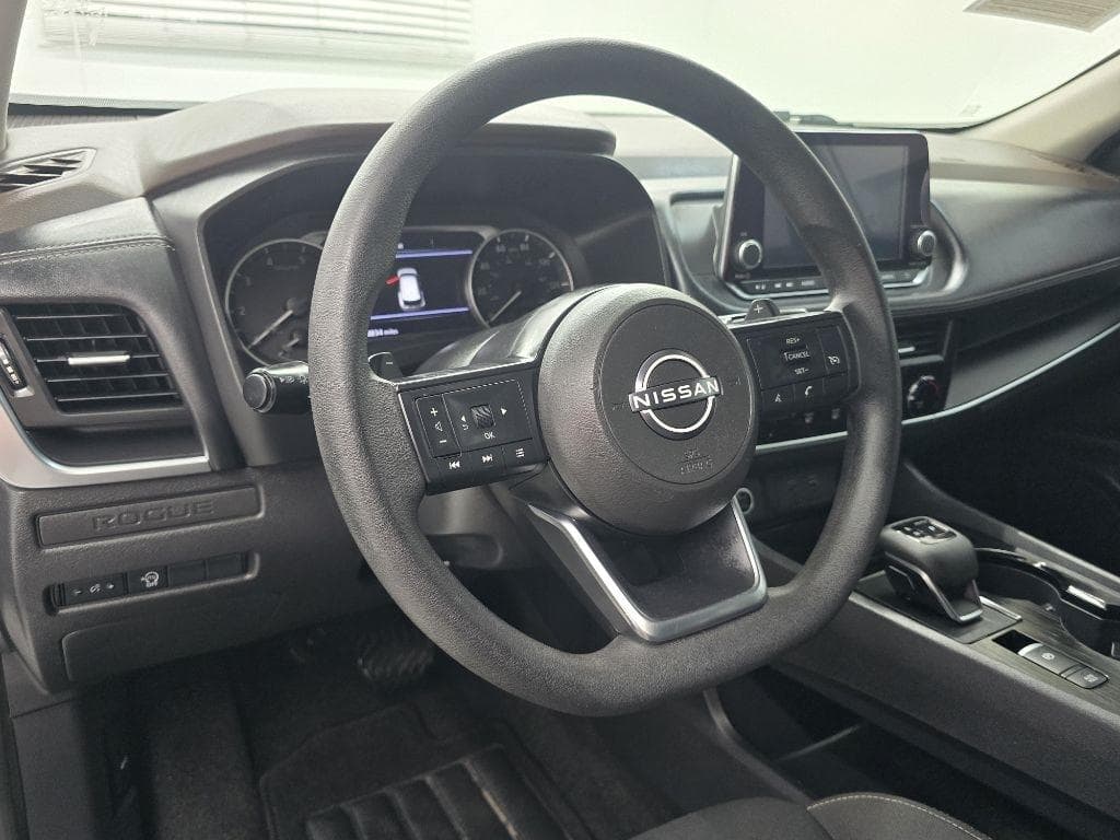 2023 NISSAN Rogue - Image 10