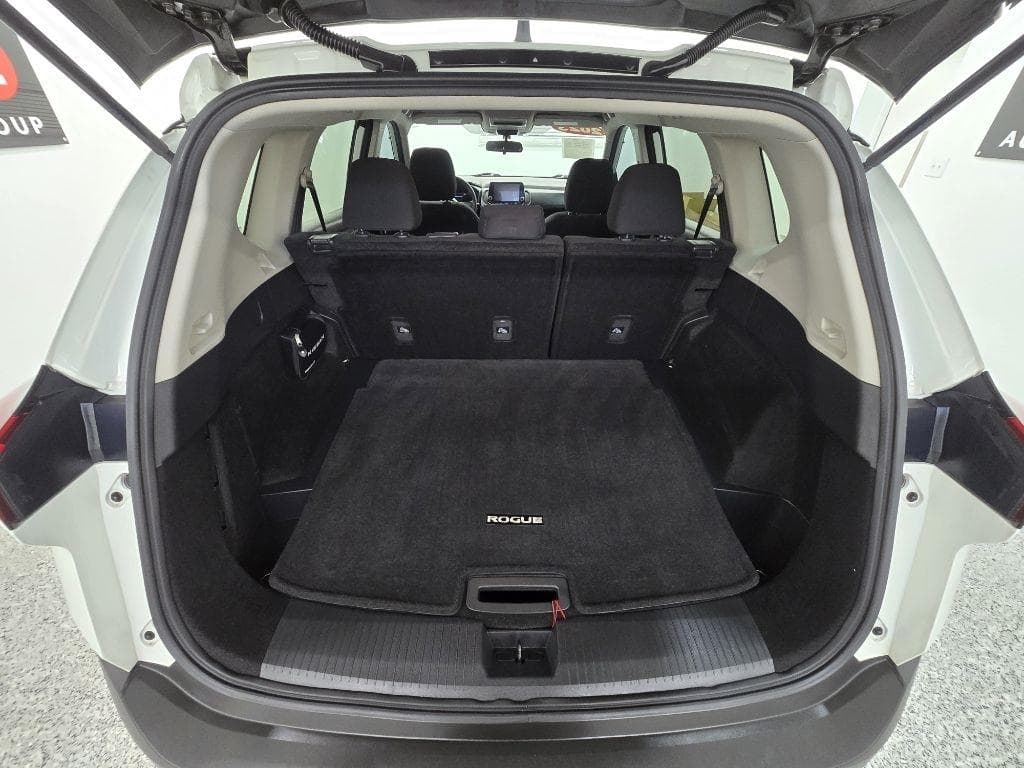 2023 NISSAN Rogue - Image 16