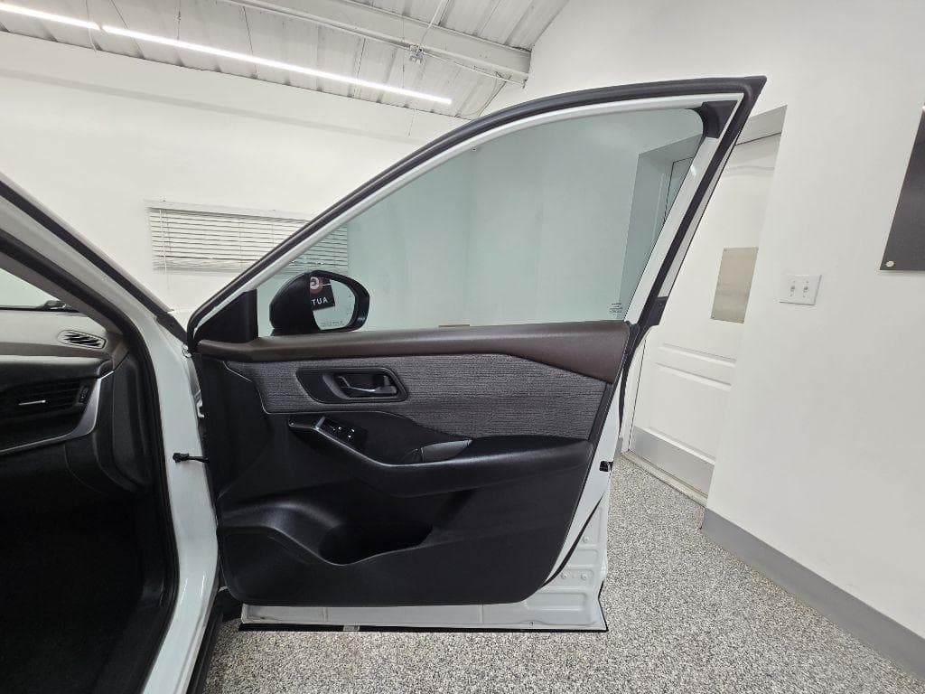 2023 NISSAN Rogue - Image 31