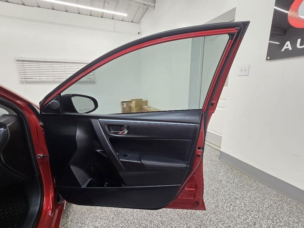 2014 TOYOTA Corolla - Image 30