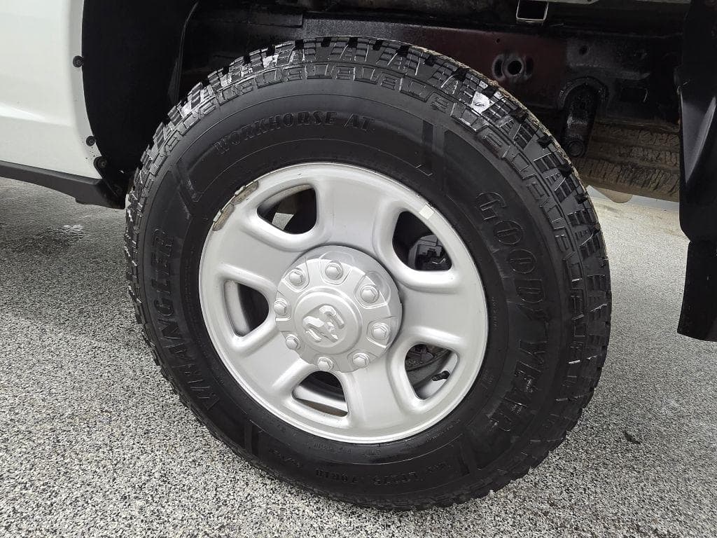 2022 RAM 2500 - Image 35
