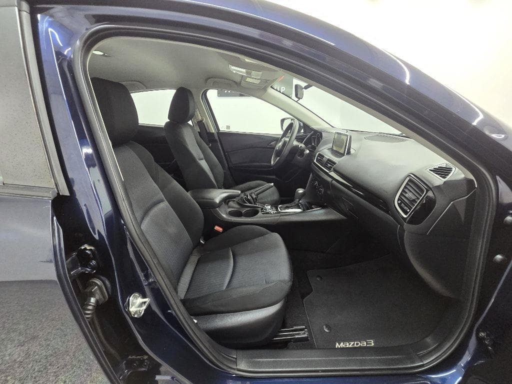 2016 MAZDA MAZDA3 - Image 14