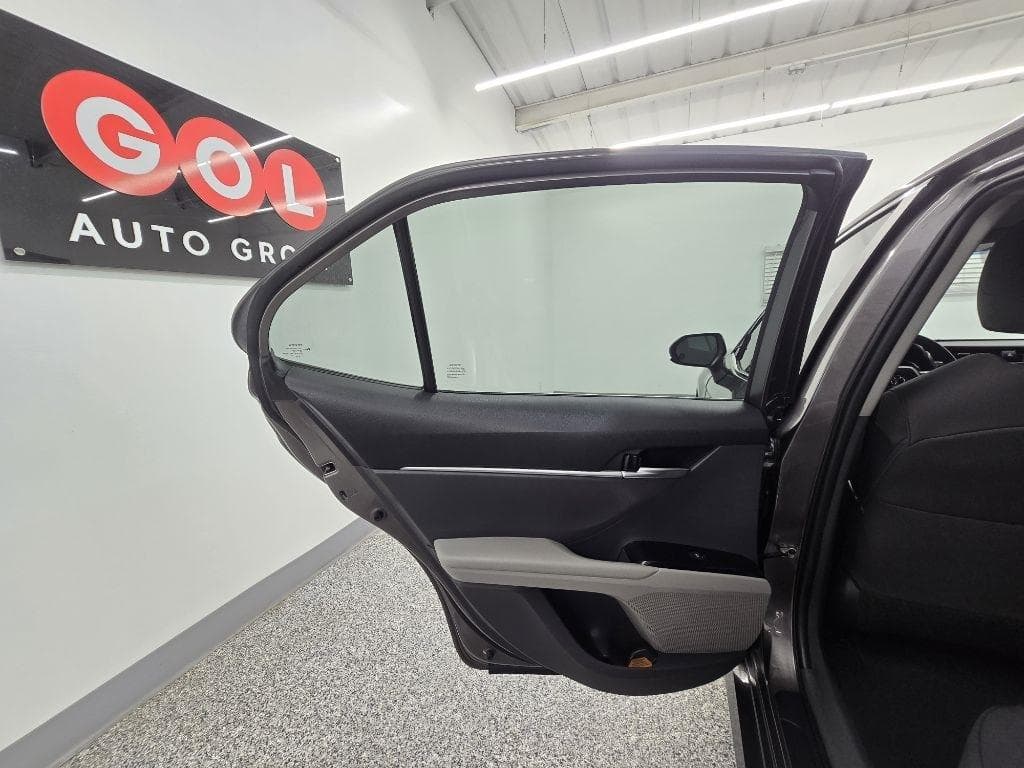 2020 TOYOTA Camry - Image 26