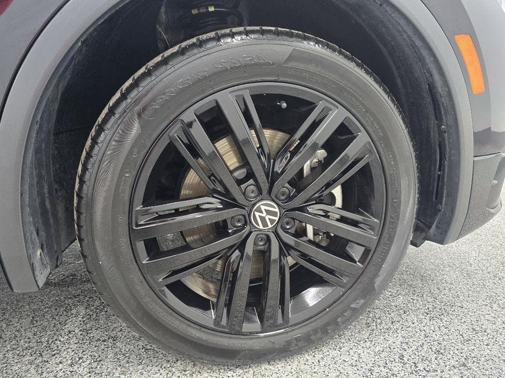 2022 VOLKSWAGEN Tiguan - Image 40