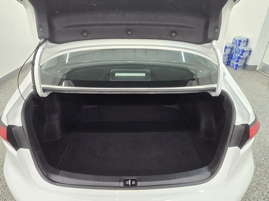 2021 TOYOTA Corolla - Image 14