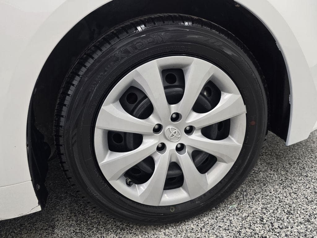 2021 TOYOTA Corolla - Image 33