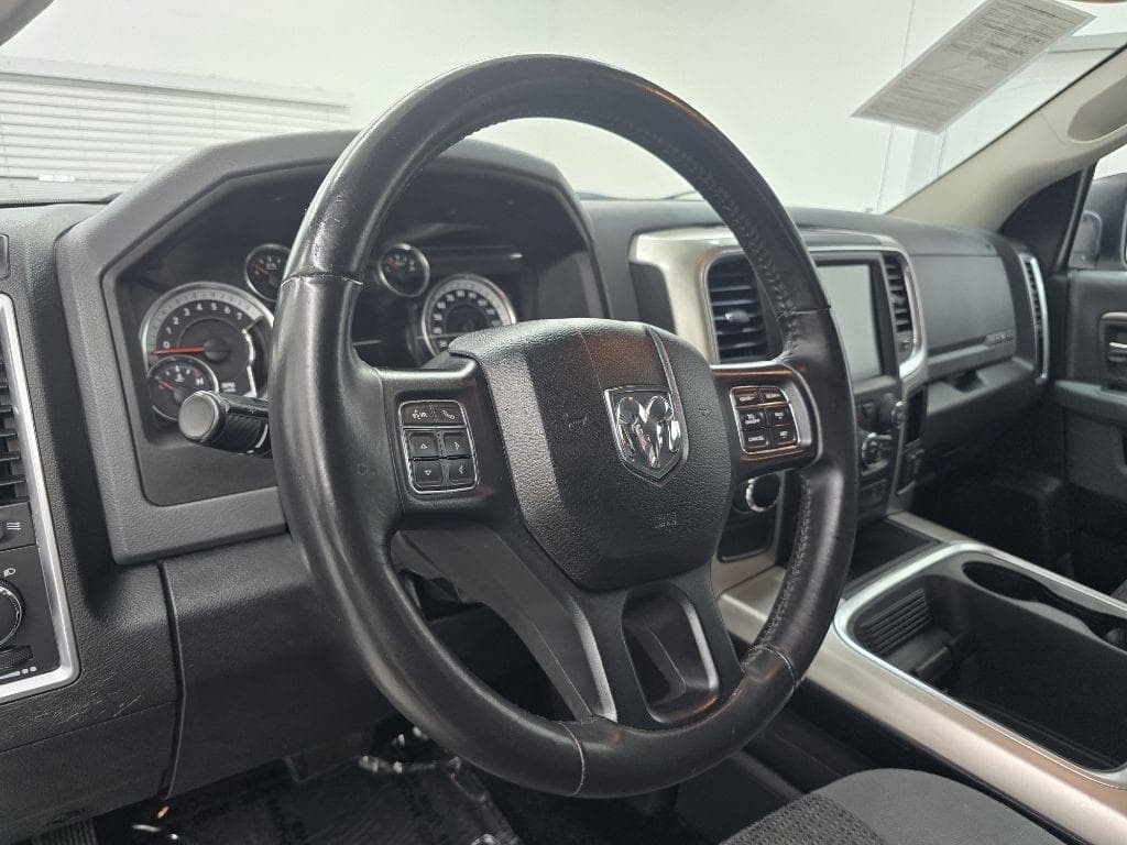 2016 RAM 1500 - Image 13