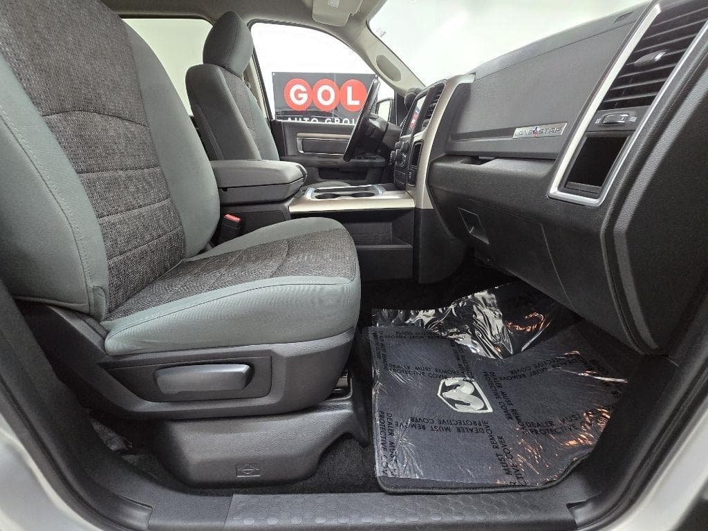 2016 RAM 1500 - Image 21