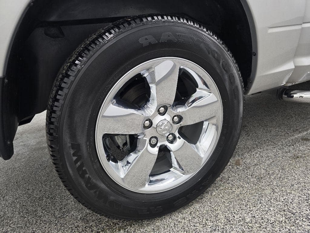 2016 RAM 1500 - Image 33