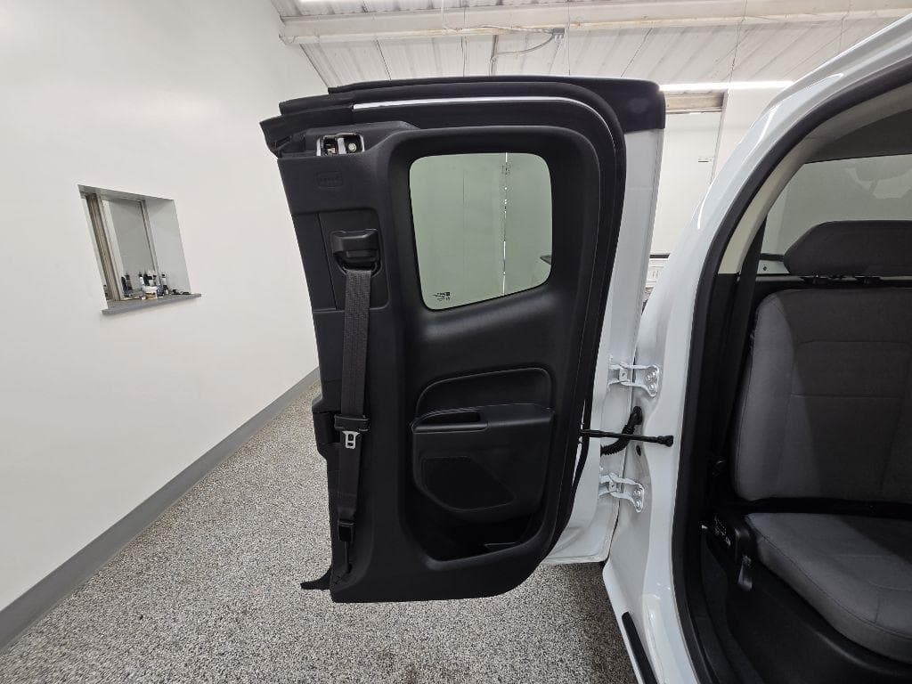 2022 CHEVROLET Colorado - Image 25