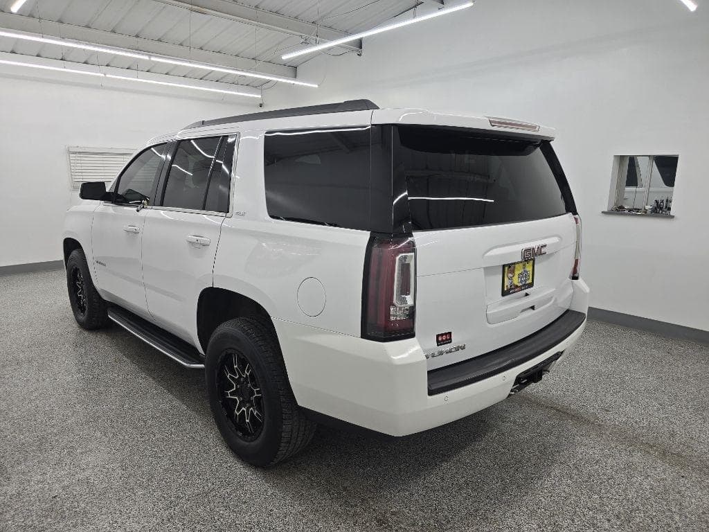 2017 GMC Yukon - Image 3