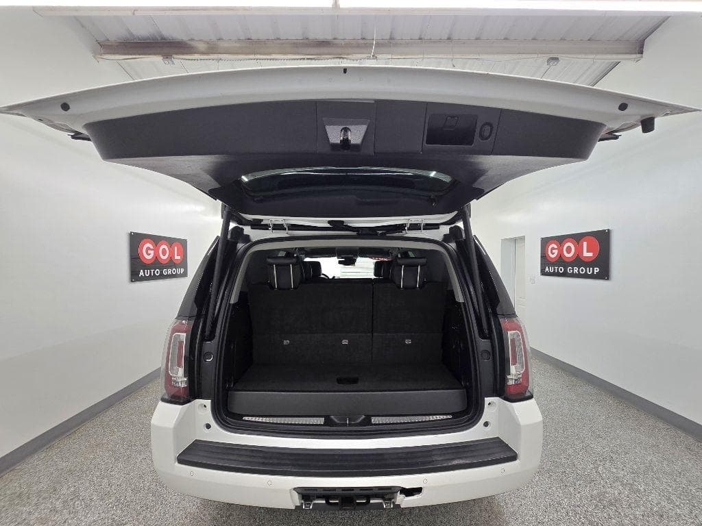 2017 GMC Yukon - Image 19