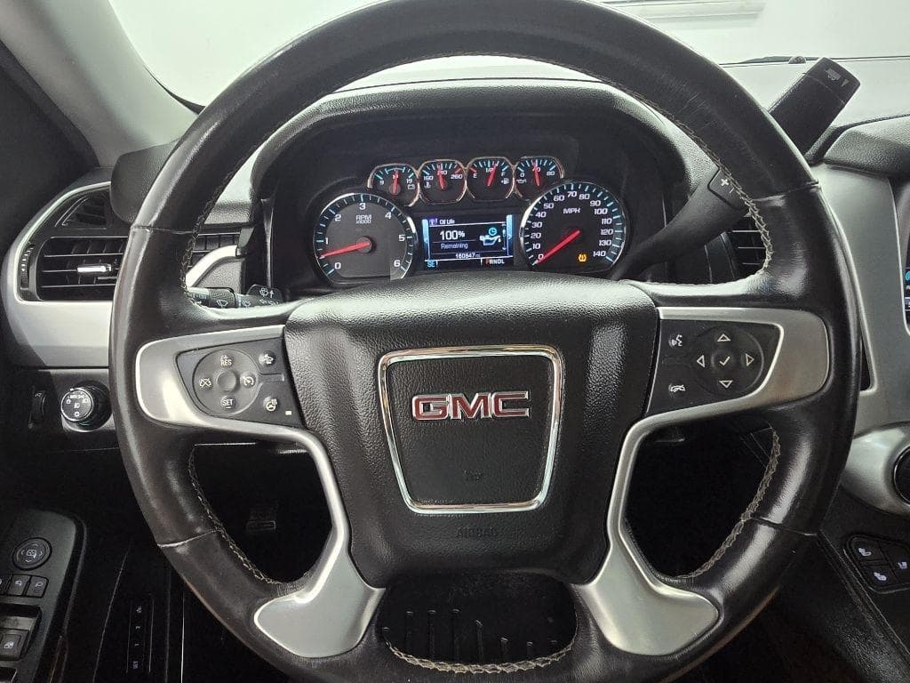 2017 GMC Yukon - Image 23
