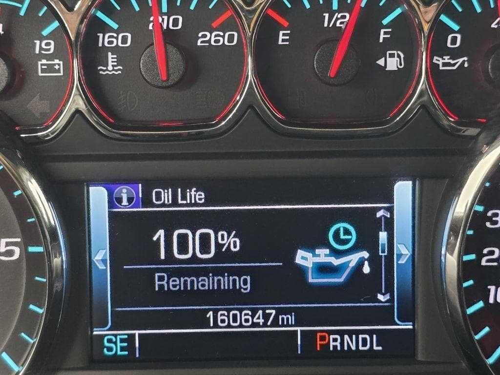 2017 GMC Yukon - Image 24