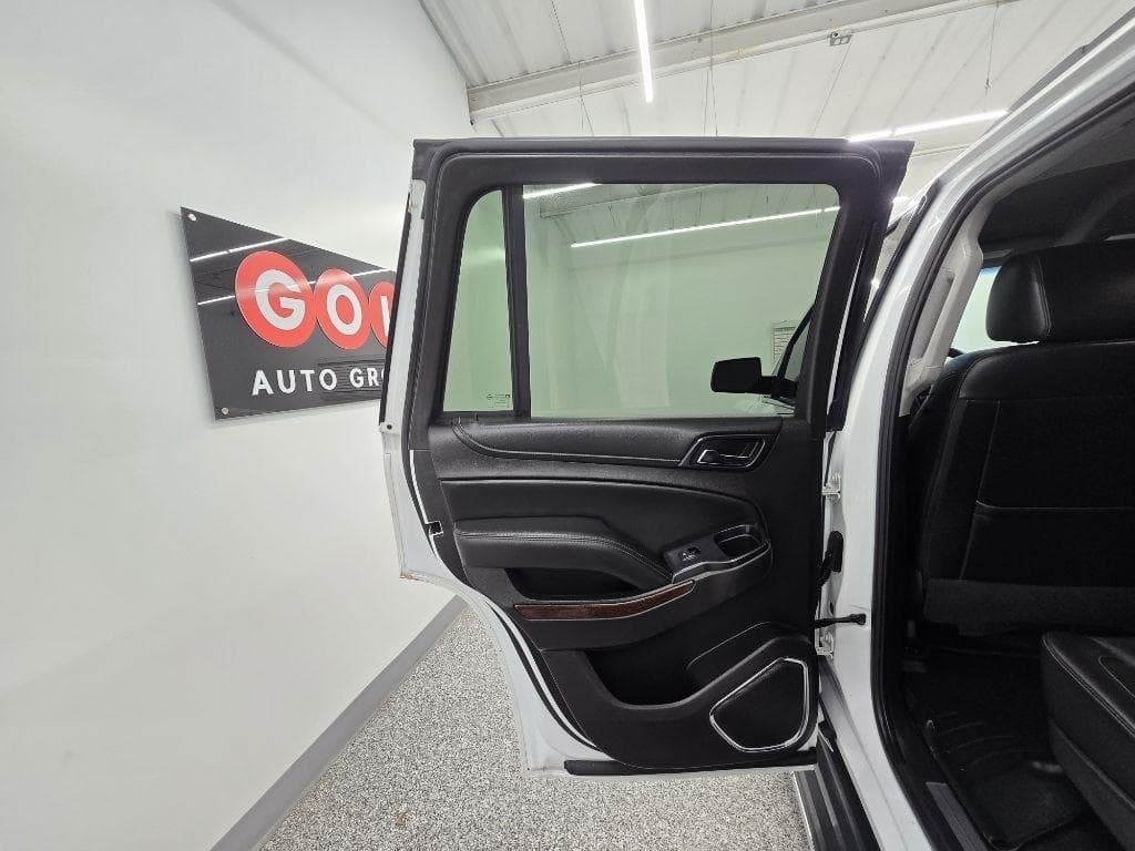 2017 GMC Yukon - Image 29