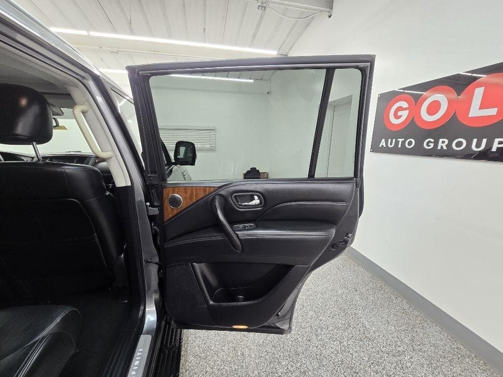 2019 INFINITI QX80 - Image 32