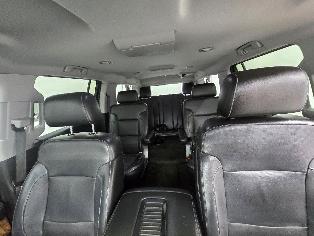 2016 CHEVROLET Suburban - Image 14