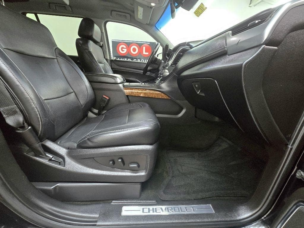 2016 CHEVROLET Suburban - Image 24