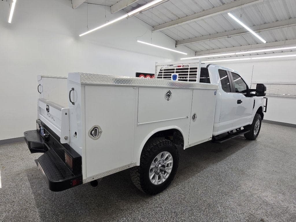 2022 FORD F-250 - Image 8