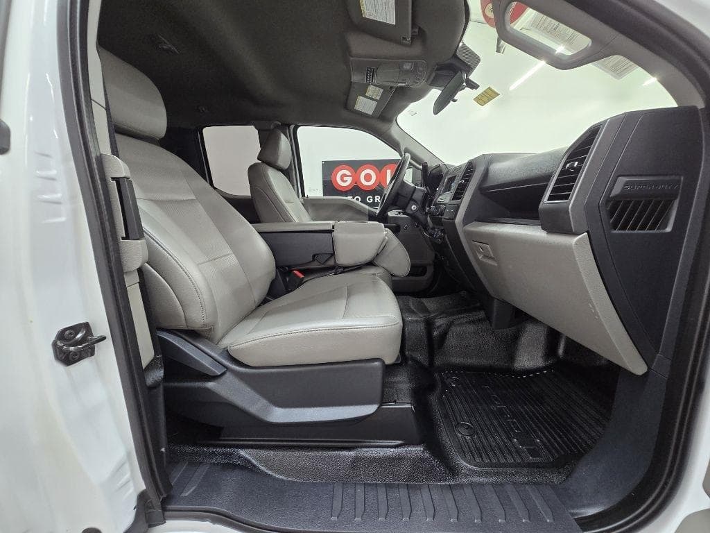 2022 FORD F-250 - Image 18