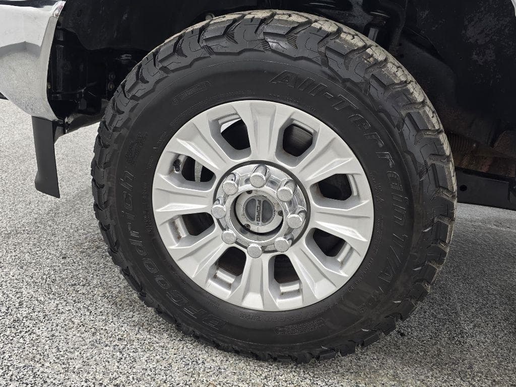 2022 FORD F-250 - Image 33