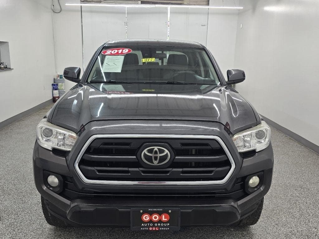 2019 TOYOTA Tacoma - Image 3