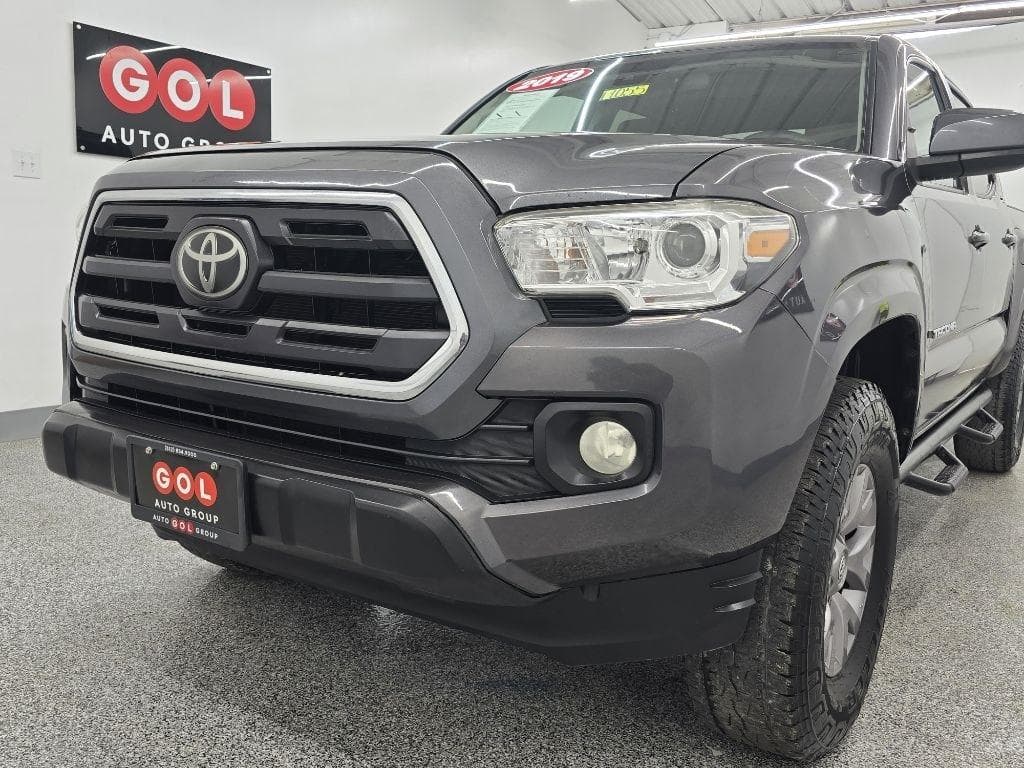 2019 TOYOTA Tacoma - Image 10
