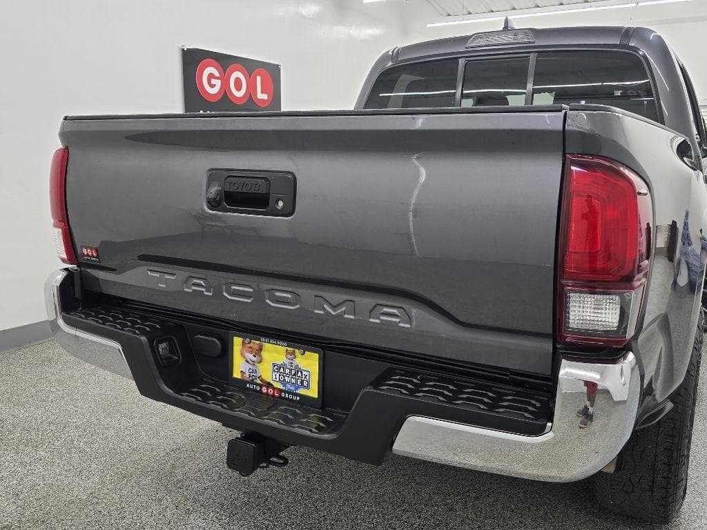 2019 TOYOTA Tacoma - Image 11
