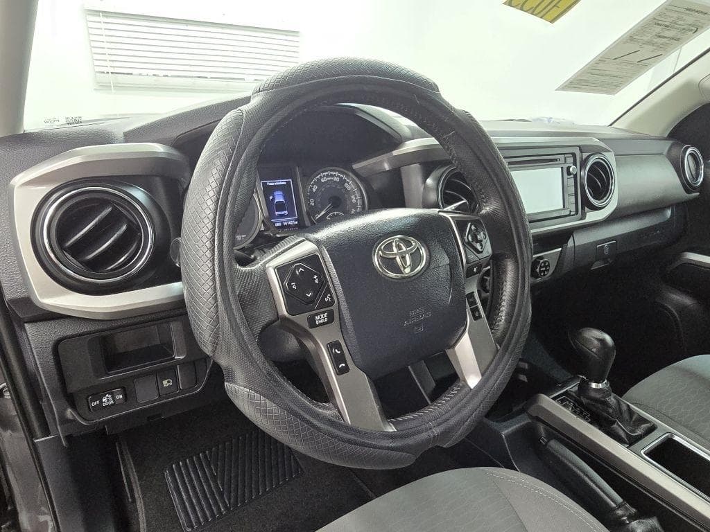 2019 TOYOTA Tacoma - Image 14