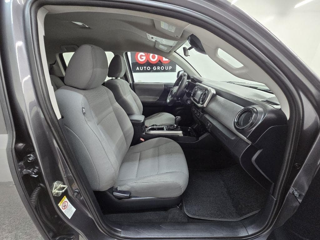 2019 TOYOTA Tacoma - Image 22