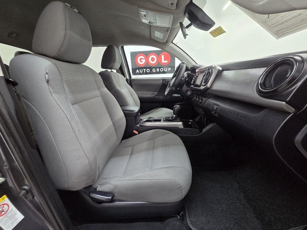 2019 TOYOTA Tacoma - Image 23