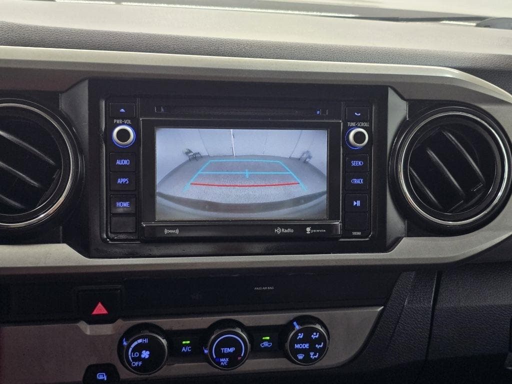 2019 TOYOTA Tacoma - Image 28