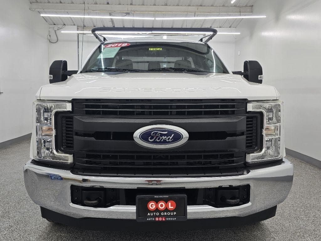 2019 FORD F-350 - Image 2