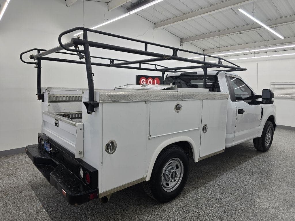 2019 FORD F-350 - Image 8