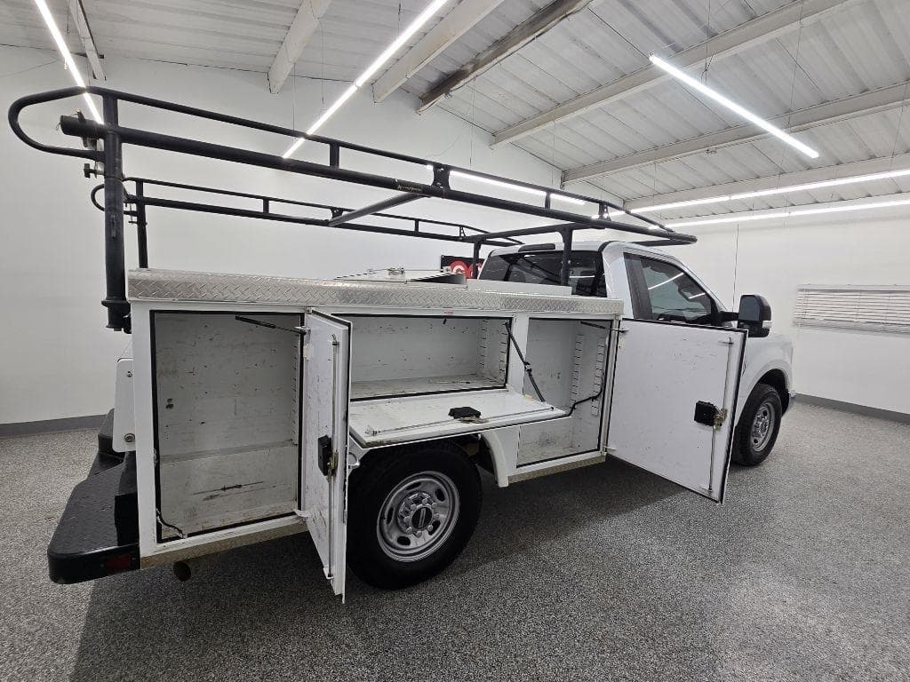 2019 FORD F-350 - Image 10