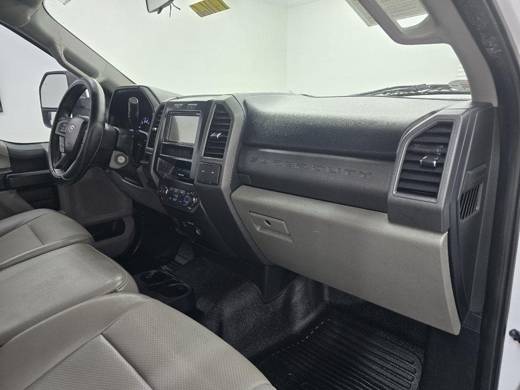 2019 FORD F-350 - Image 17