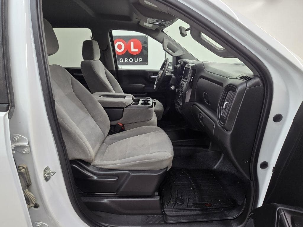 2021 CHEVROLET Silverado - Image 22